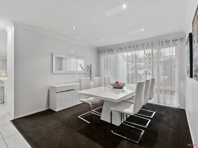 82 Bailey Road, Birkdale QLD 4159