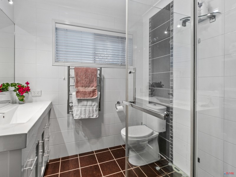 82 Bailey Road, Birkdale QLD 4159