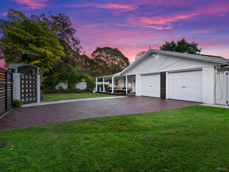 82 Bailey Road, Birkdale QLD 4159