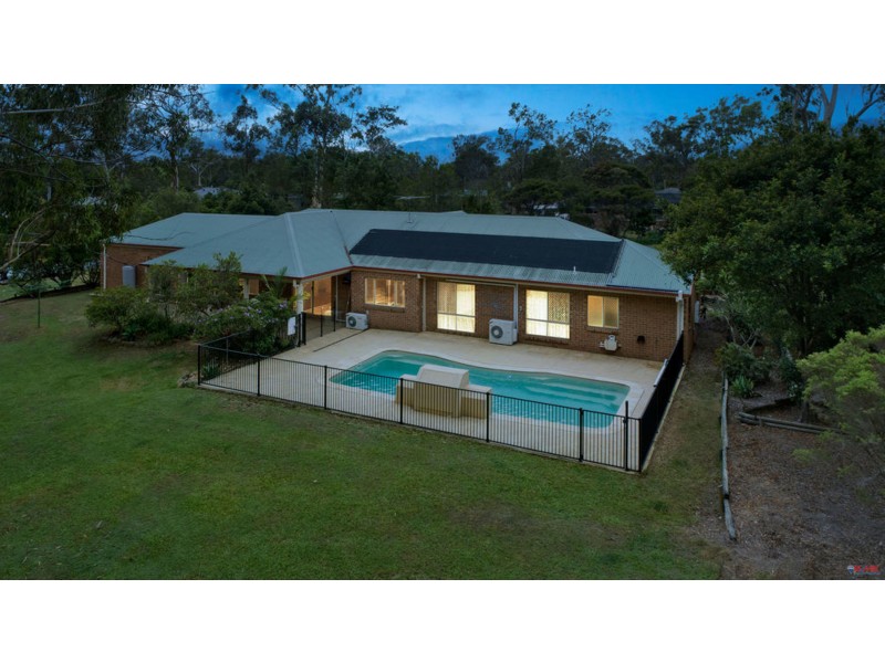 16 Greenfield Road, Capalaba QLD 4157