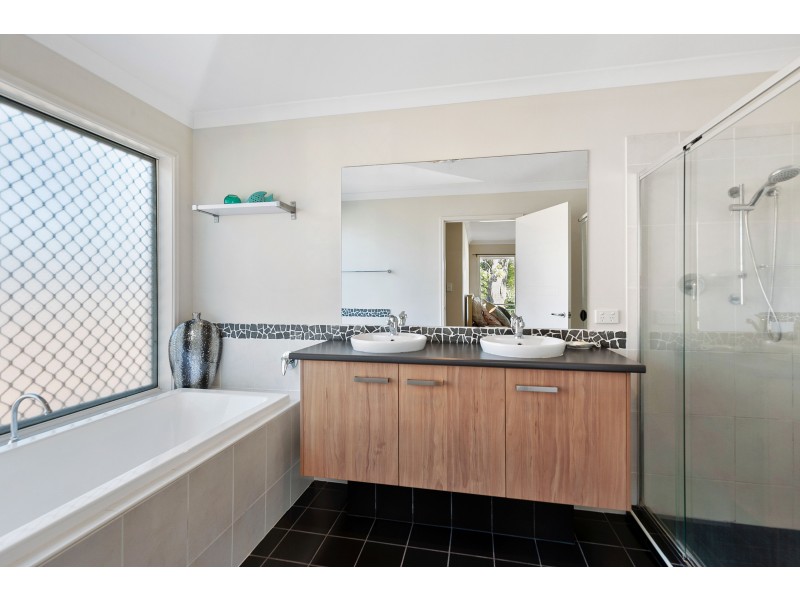 8 Langdon Street, Cleveland QLD 4163