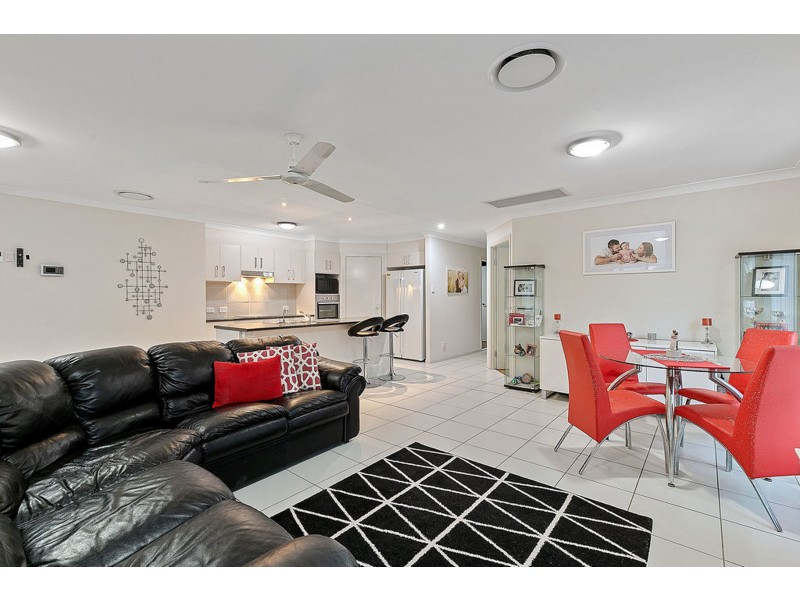 16 Cimmaron Circuit, Thornlands QLD 4164