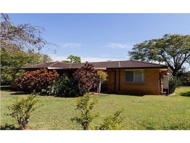61 Broadwater Terrace, Redland Bay QLD 4165