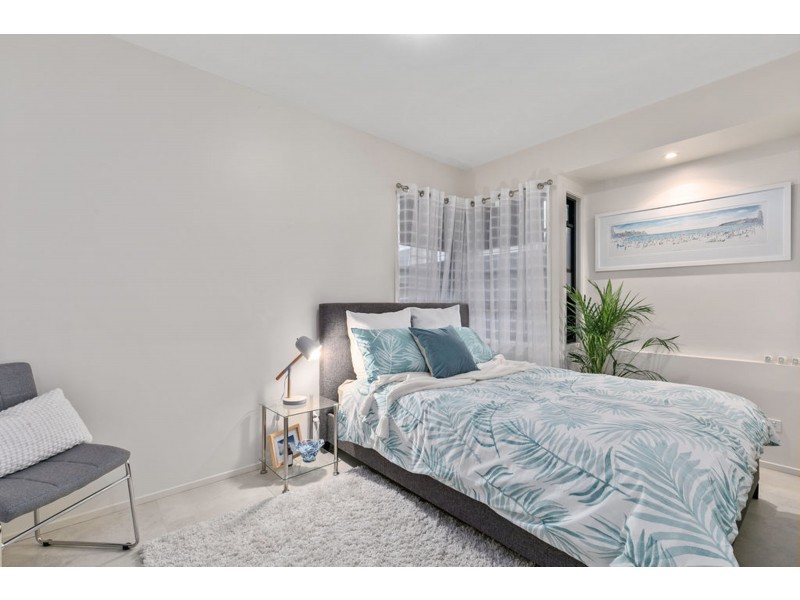 18 Cleveland Terrace, Ormiston QLD 4160