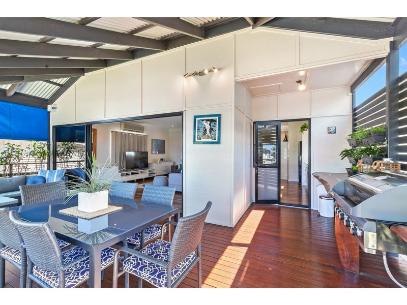 18 Cleveland Terrace, Ormiston QLD 4160