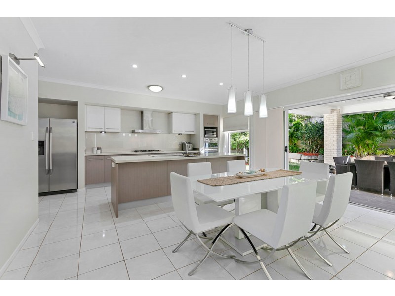 12 Cypress Street, Redland Bay QLD 4165
