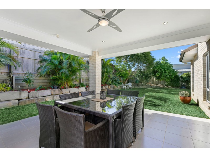12 Cypress Street, Redland Bay QLD 4165