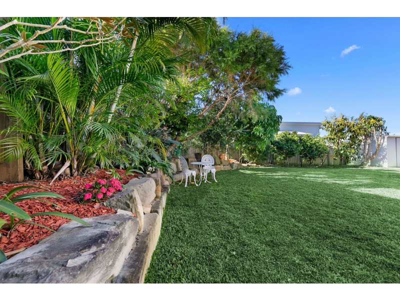 12 Cypress Street, Redland Bay QLD 4165