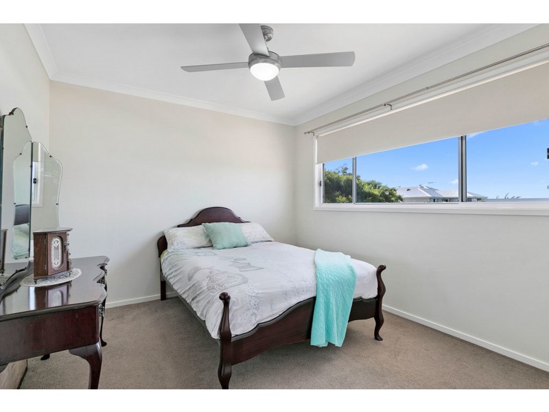 12 Cypress Street, Redland Bay QLD 4165