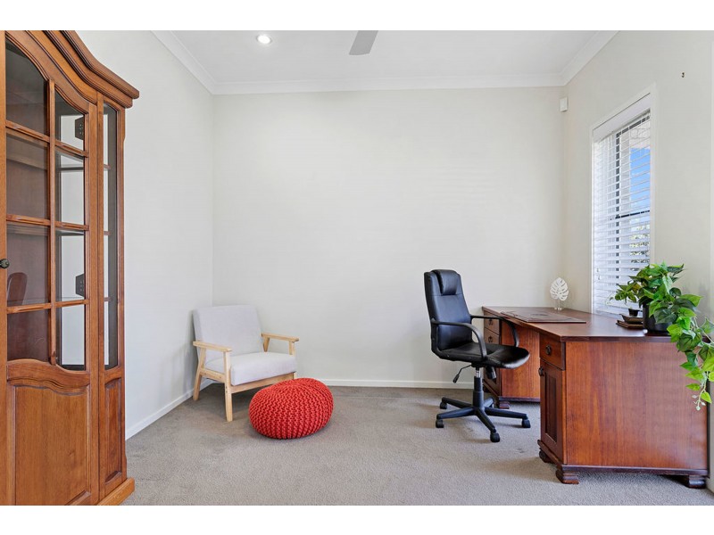 12 Cypress Street, Redland Bay QLD 4165