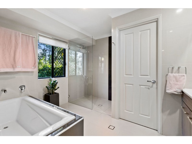 6 Mango Place, Thornlands QLD 4164