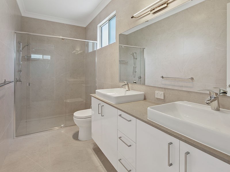 102-106 Sturgeon Street, Ormiston QLD 4160