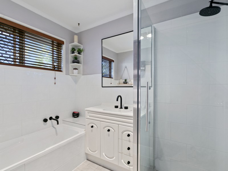 10 Stratton Court, Crestmead QLD 4132