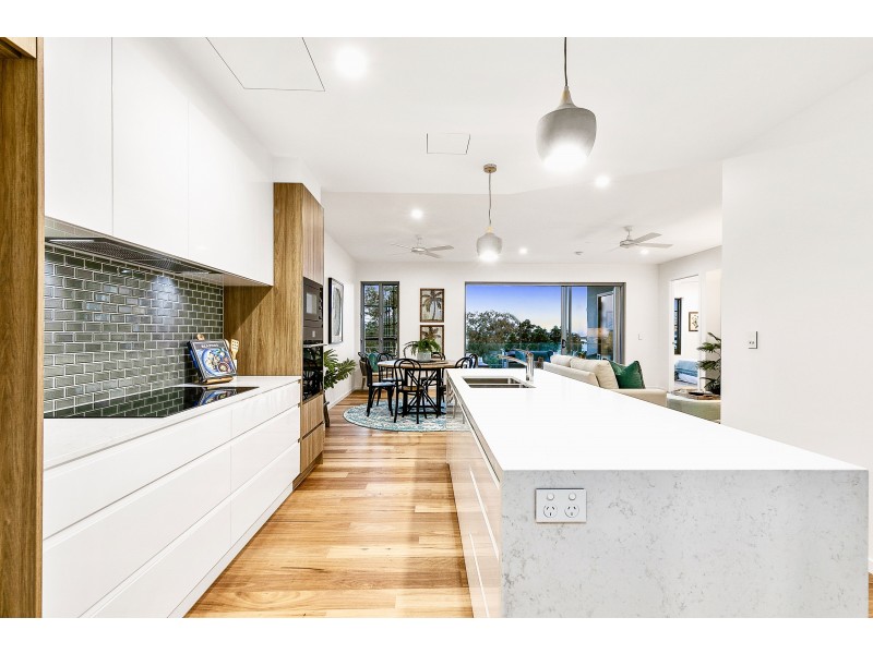 4/347 Main Road, Wellington Point QLD 4160