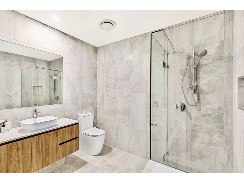 4/347 Main Road, Wellington Point QLD 4160