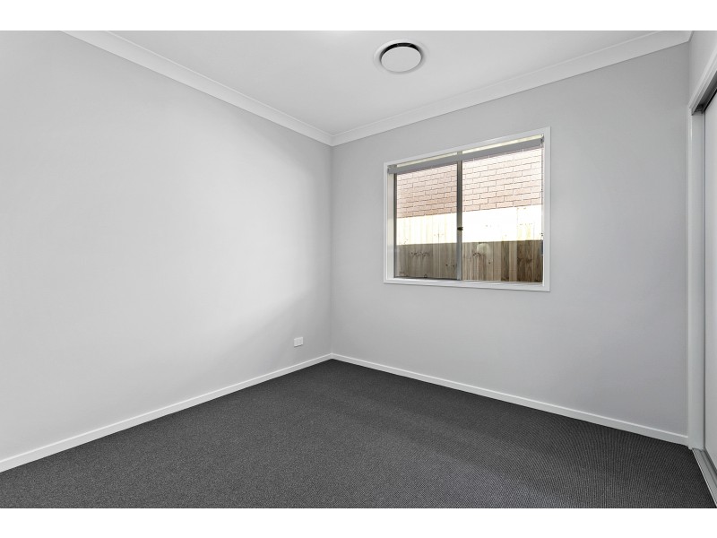 11 Rodney Street, Wynnum QLD 4178