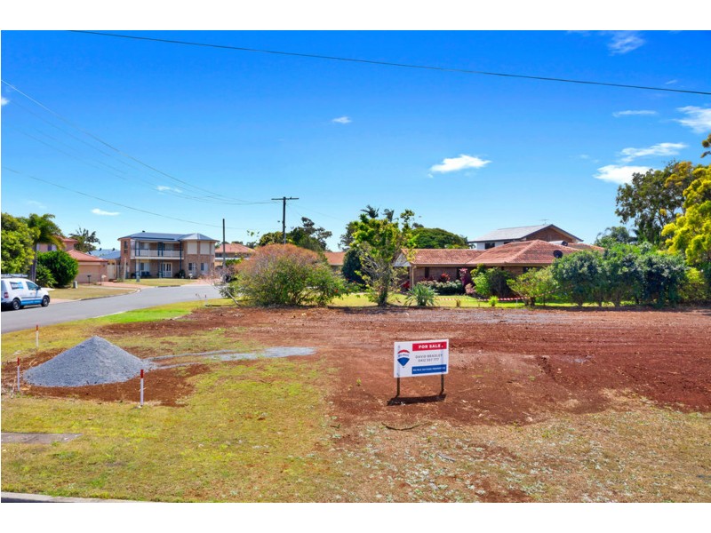 1 Vicki Place, Victoria Point QLD 4165