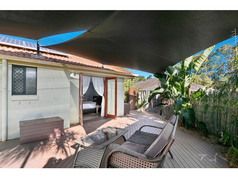 33 Ross Place, Wakerley QLD 4154