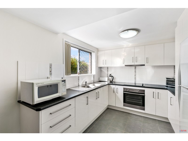 222 James Street, Redland Bay QLD 4165
