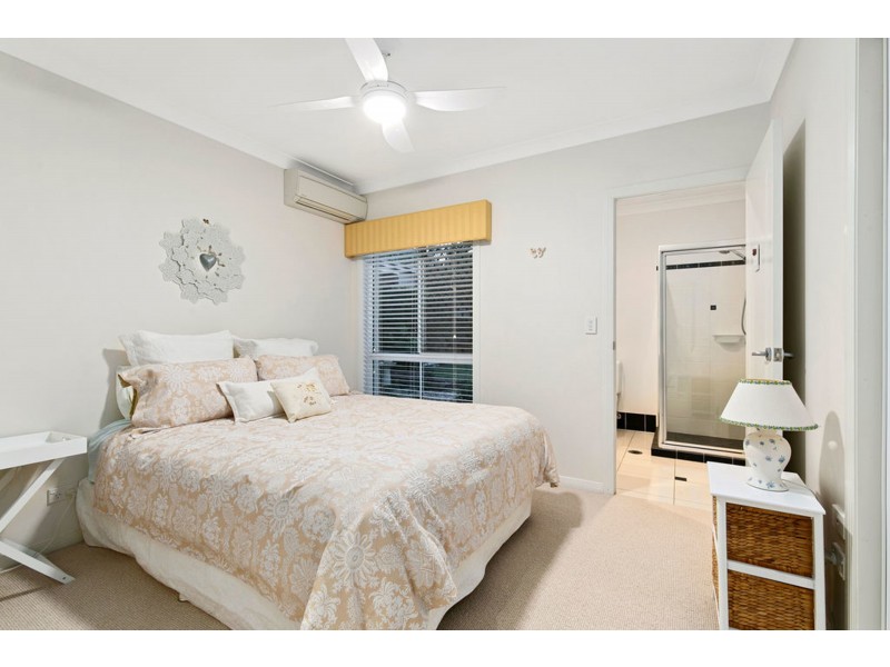 6 Yorston Place, Ormiston QLD 4160