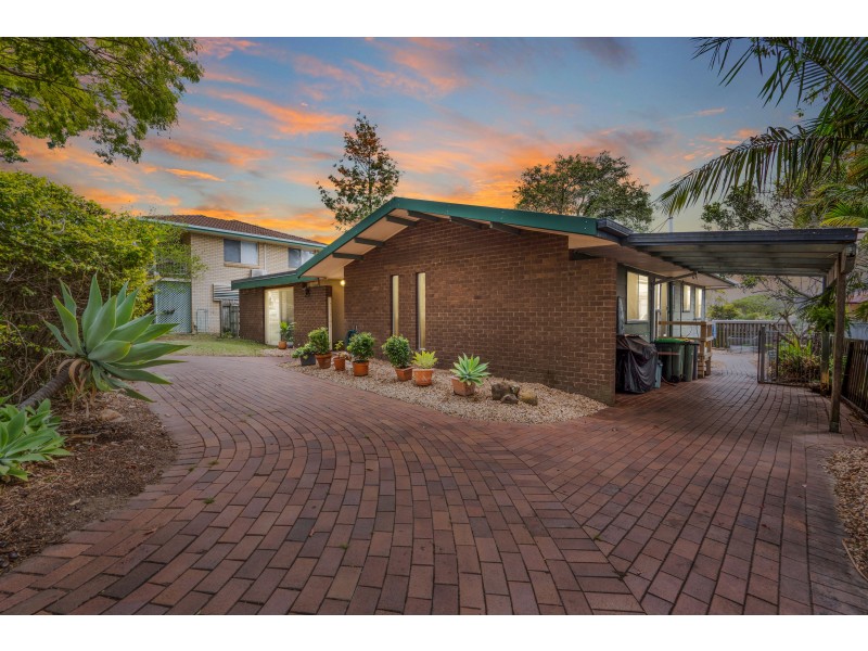 27 Iverna Street, Tingalpa QLD 4173