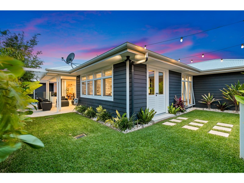 12 Tide Place, Thornlands QLD 4164