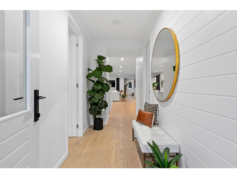 12 Tide Place, Thornlands QLD 4164