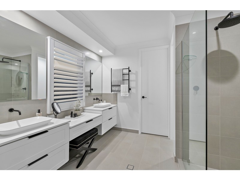 12 Tide Place, Thornlands QLD 4164