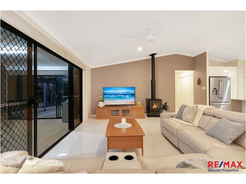 327-335 Woodlands Drive, Sheldon QLD 4157