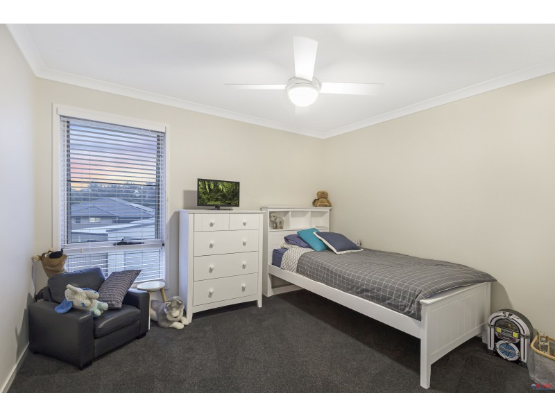 2 Europa Court, Redland Bay QLD 4165