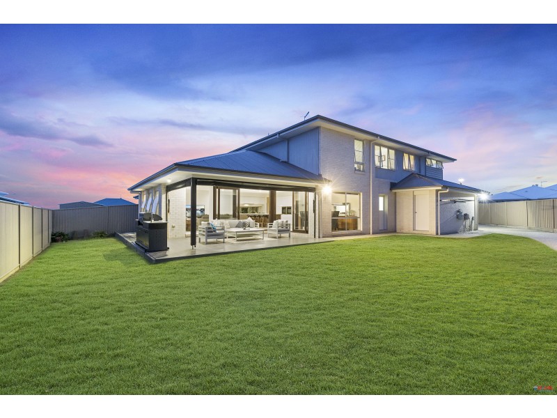 2 Europa Court, Redland Bay QLD 4165