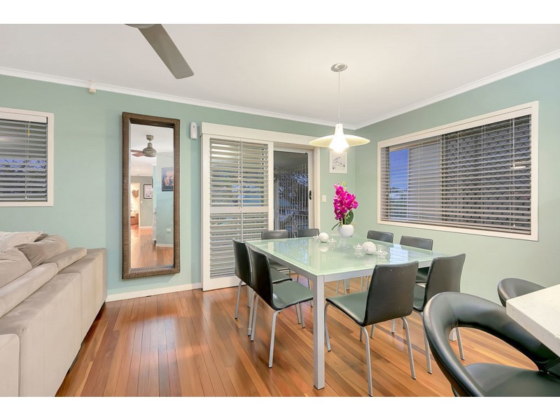 21 Boronia Street, Redland Bay QLD 4165