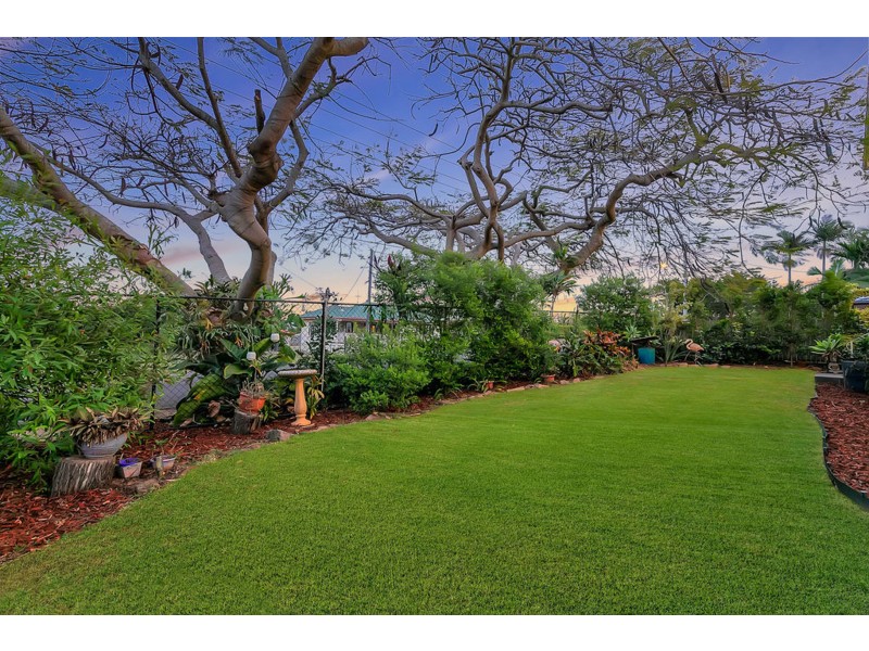 21 Boronia Street, Redland Bay QLD 4165