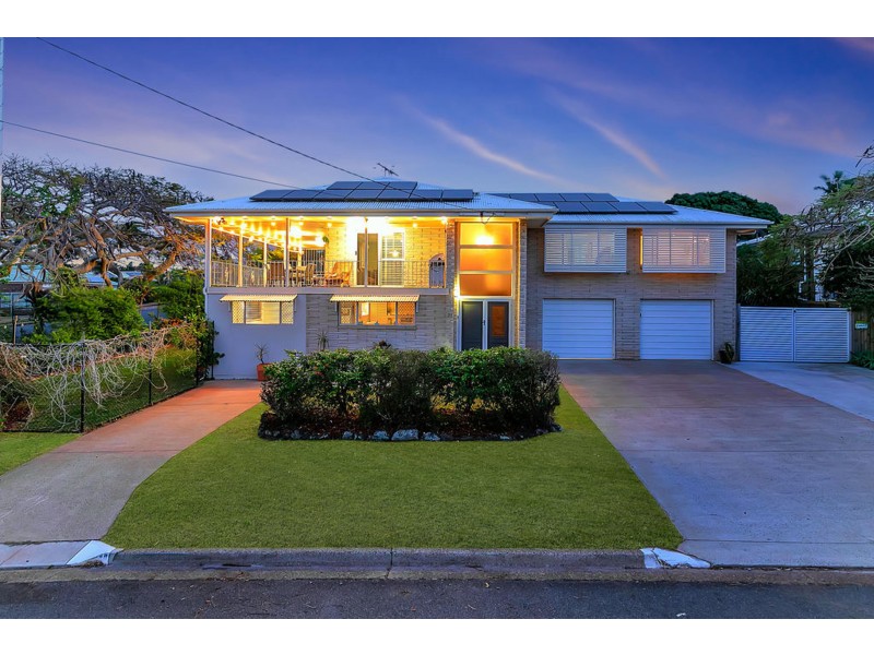 21 Boronia Street, Redland Bay QLD 4165