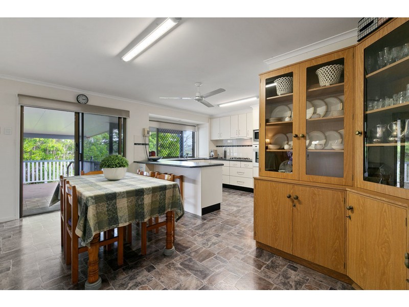 11 Chinnock Court, Alexandra Hills QLD 4161