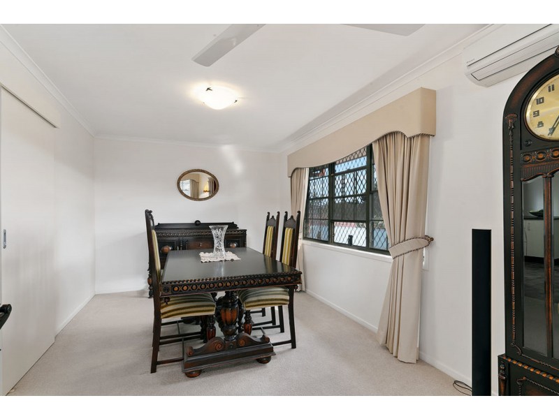 11 Chinnock Court, Alexandra Hills QLD 4161