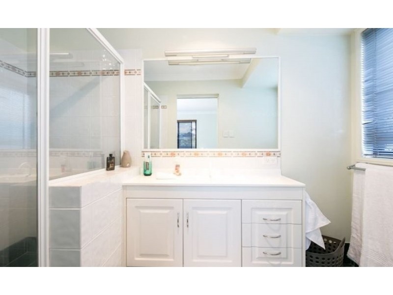 24 Whepstead Avenue, Wellington Point QLD 4160
