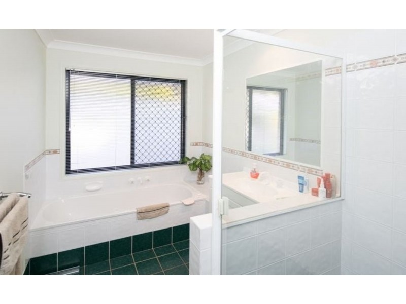 24 Whepstead Avenue, Wellington Point QLD 4160