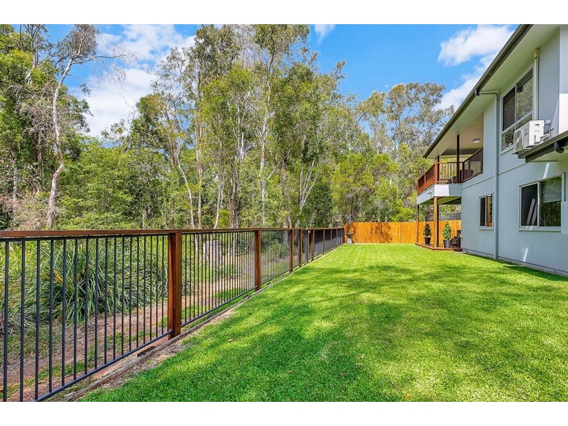 6 Bream Place, Redland Bay QLD 4165