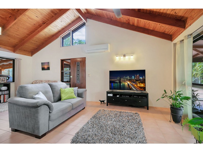 52 Wallaby Road, Redland Bay QLD 4165