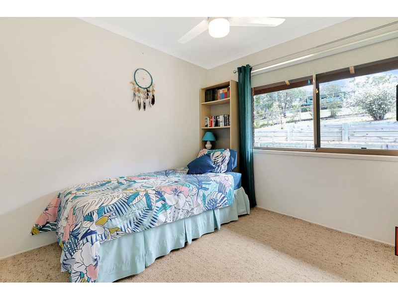 52 Wallaby Road, Redland Bay QLD 4165