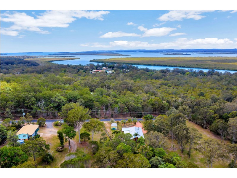 52 Wallaby Road, Redland Bay QLD 4165