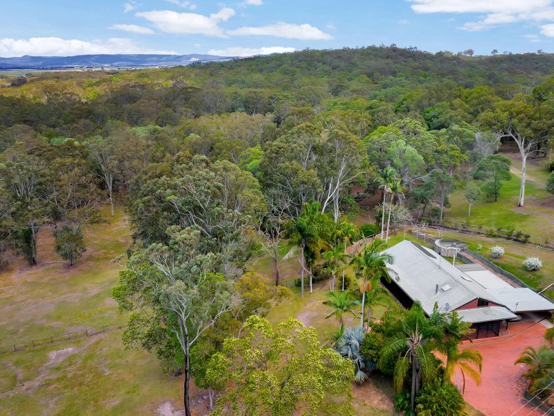 52 Wallaby Road, Redland Bay QLD 4165