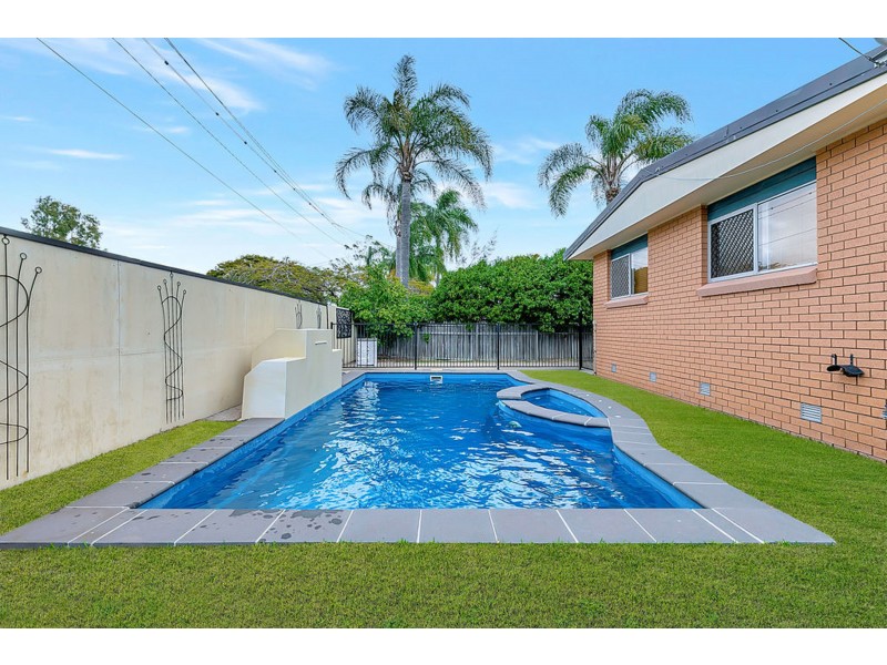 30 Yeo Street, Victoria Point QLD 4165