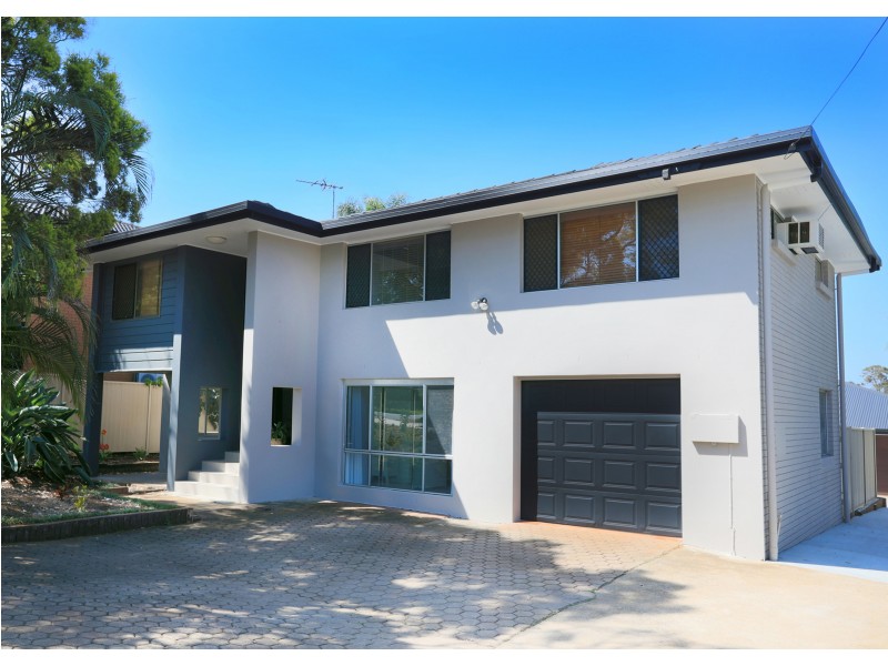21A Charles Street, Birkdale QLD 4159