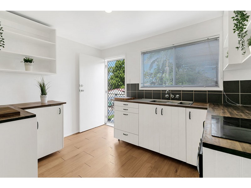 84 Benfer Road, Victoria Point QLD 4165