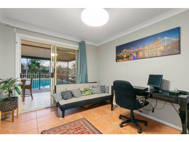 4 Pembroke Court, Alexandra Hills QLD 4161