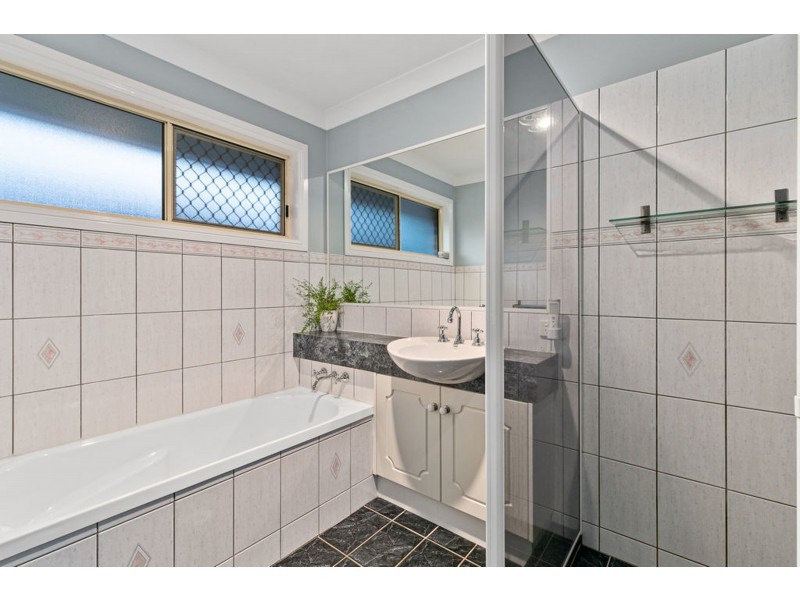4 Pembroke Court, Alexandra Hills QLD 4161