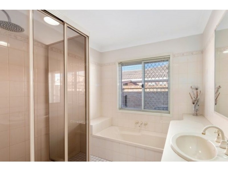 10 Keel Street, Birkdale QLD 4159