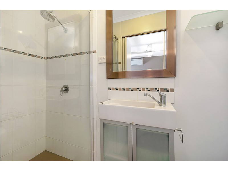 24 Sunnybay Drive, Birkdale QLD 4159